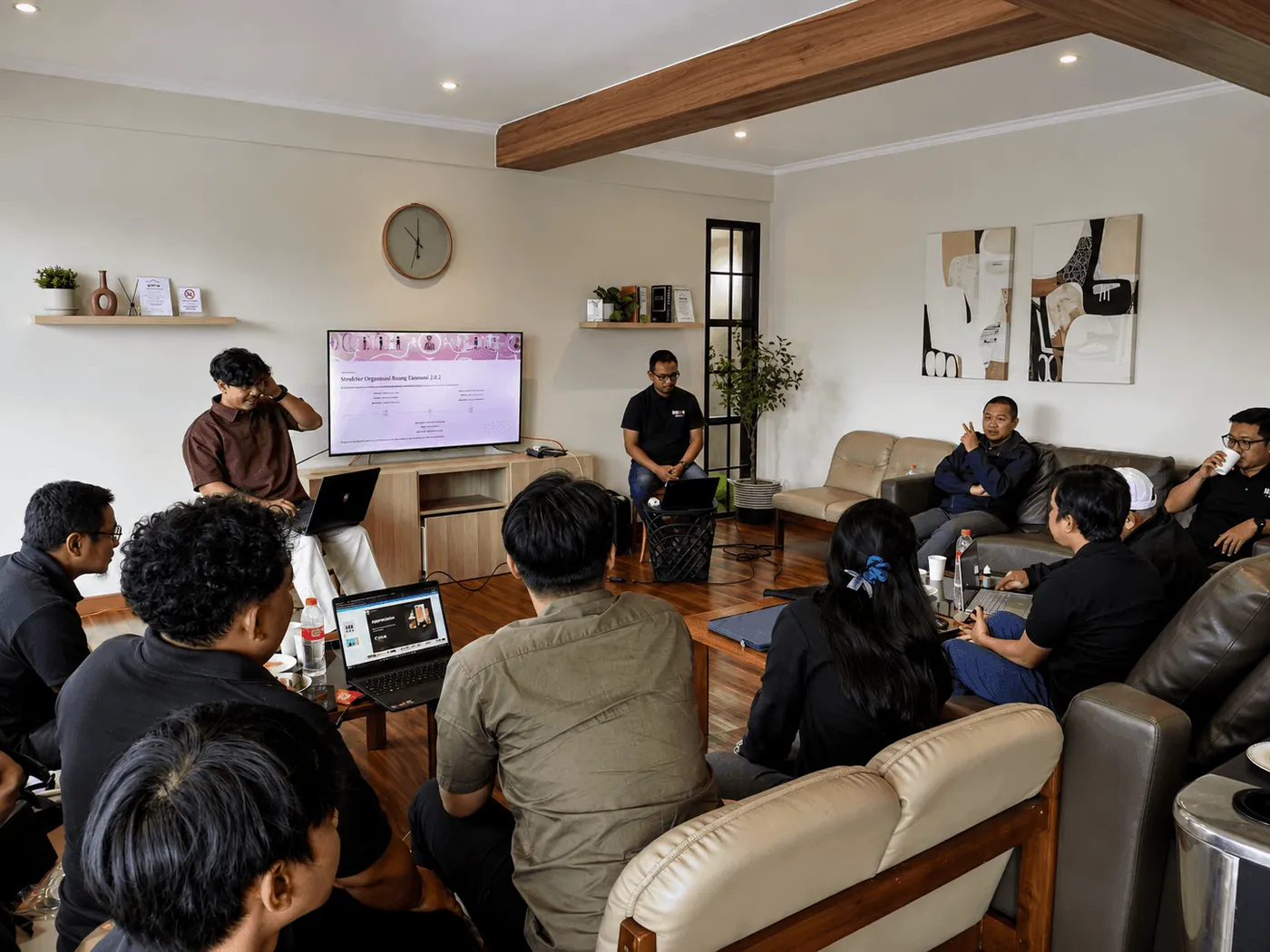 Tim kami sedang bekerja