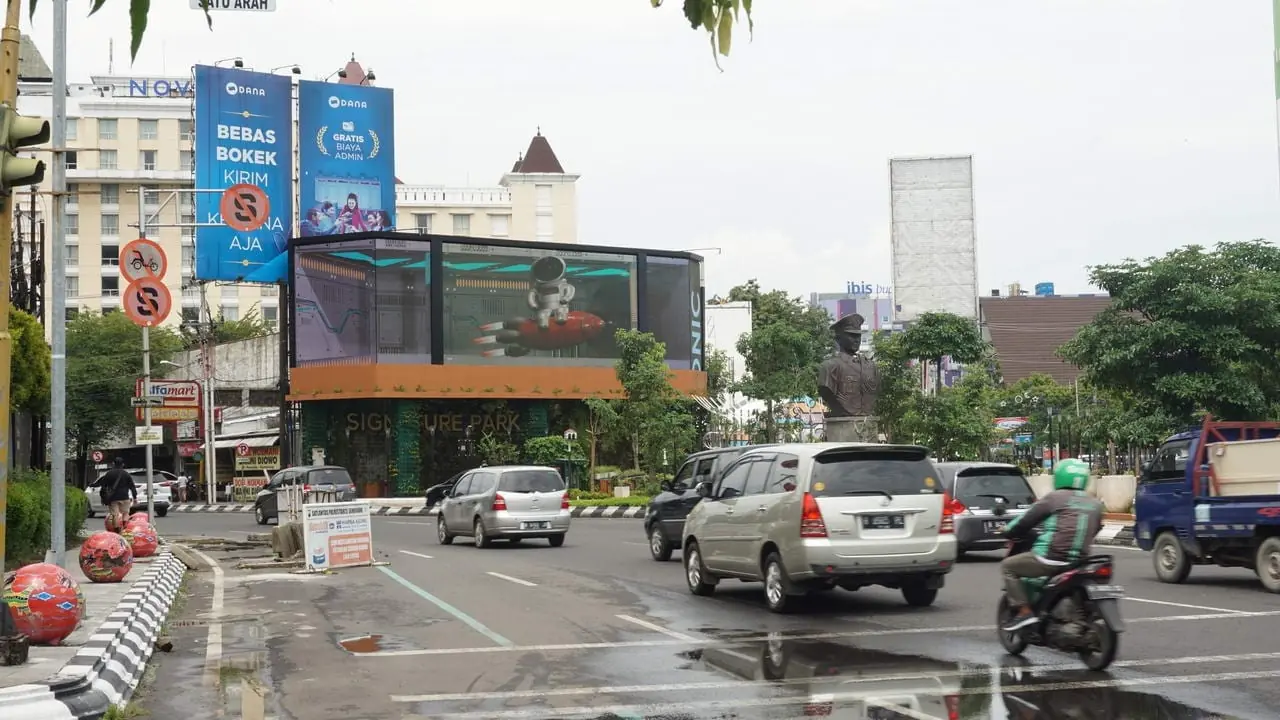Signature Park Pierre Tendean